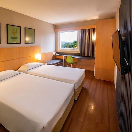 Hus Hotel דוראדוס מראה חיצוני תמונה