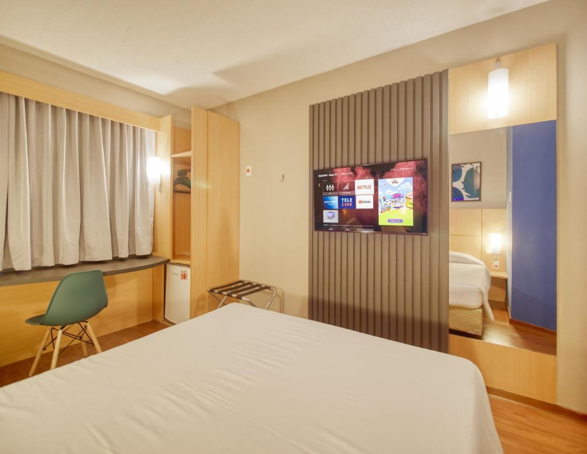 Hus Hotel דוראדוס מראה חיצוני תמונה