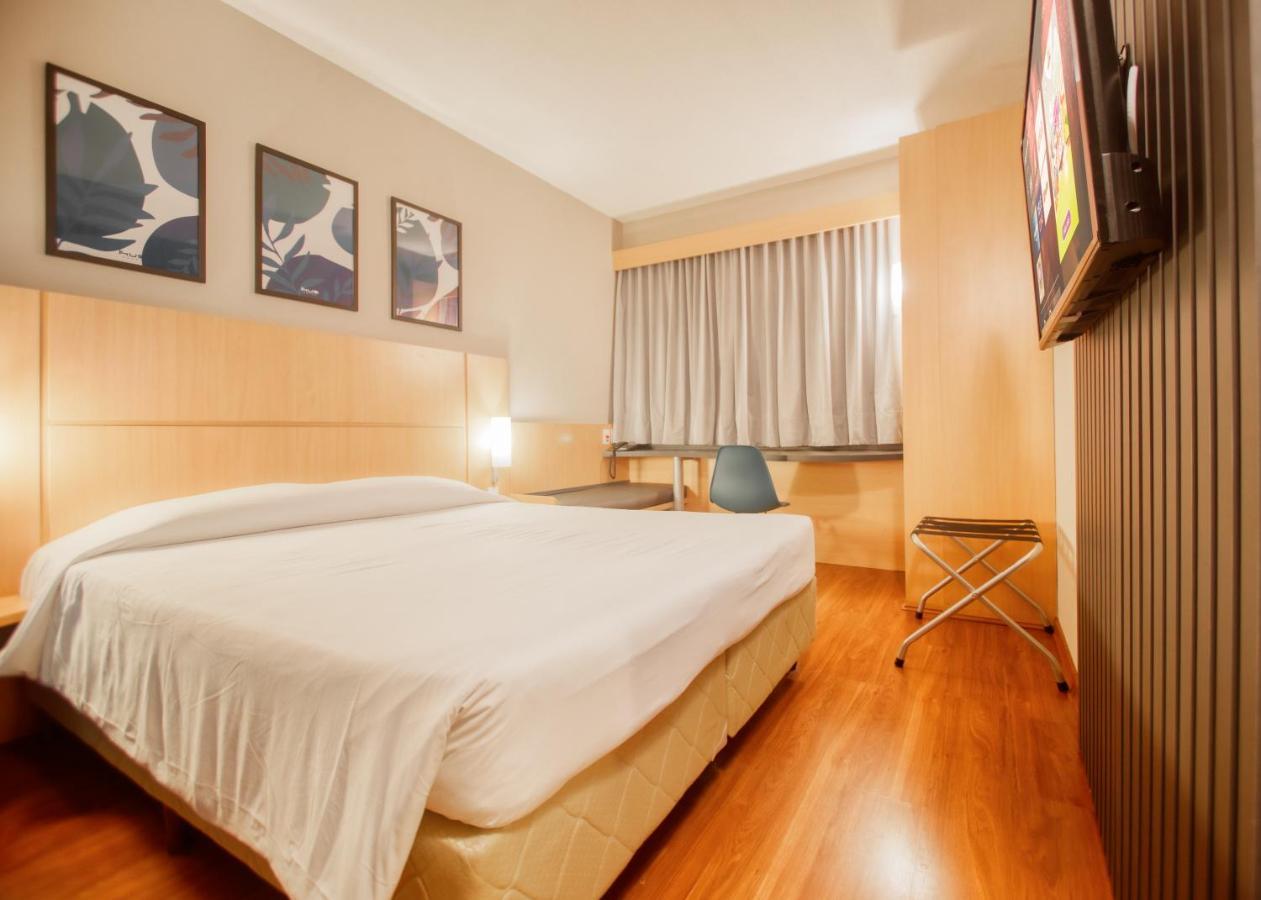 Hus Hotel דוראדוס מראה חיצוני תמונה