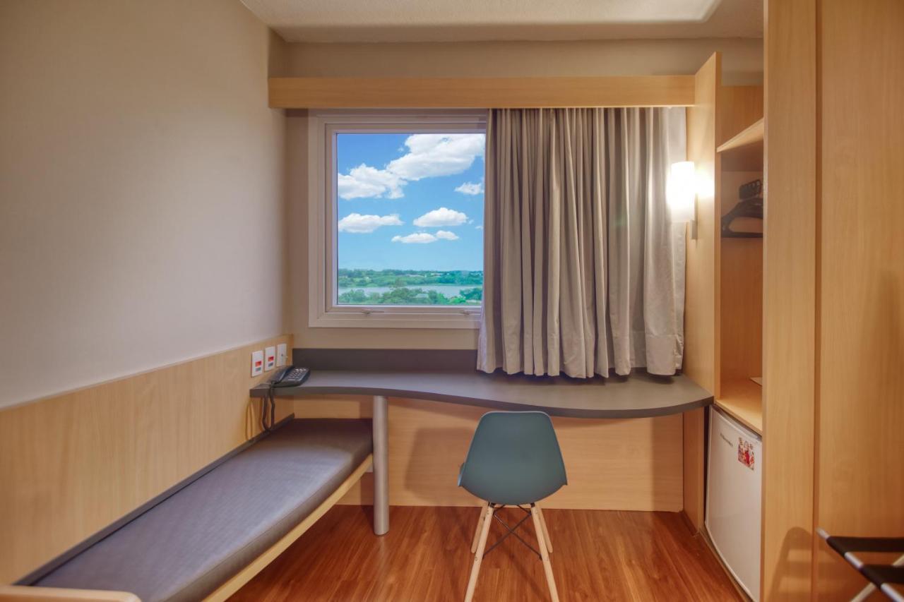 Hus Hotel דוראדוס מראה חיצוני תמונה