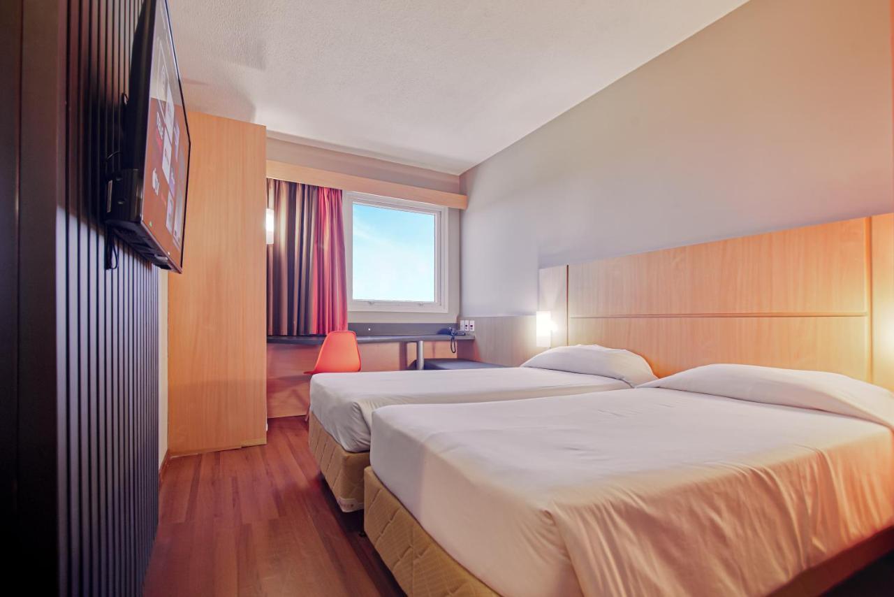 Hus Hotel דוראדוס מראה חיצוני תמונה