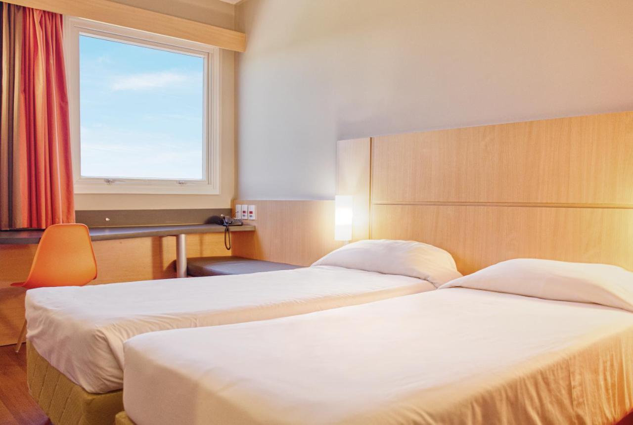 Hus Hotel דוראדוס מראה חיצוני תמונה
