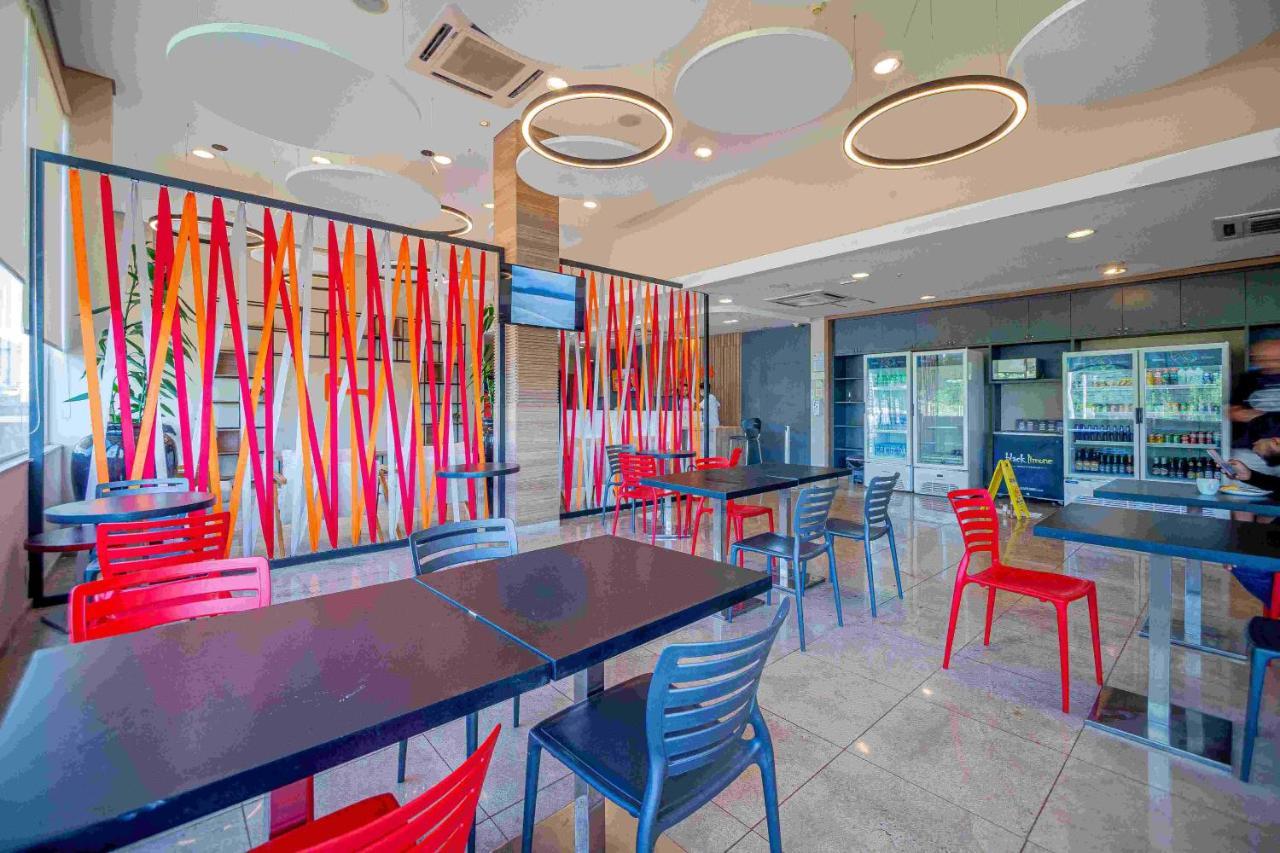 Hus Hotel דוראדוס מראה חיצוני תמונה