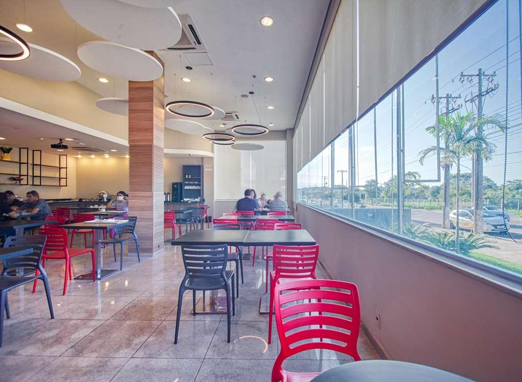 Hus Hotel דוראדוס מסעדה תמונה