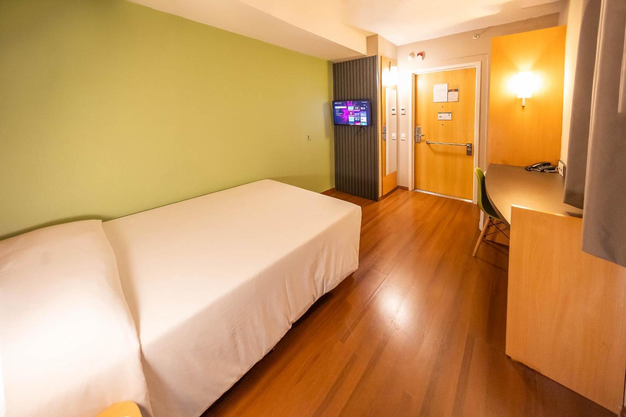 Hus Hotel דוראדוס מראה חיצוני תמונה