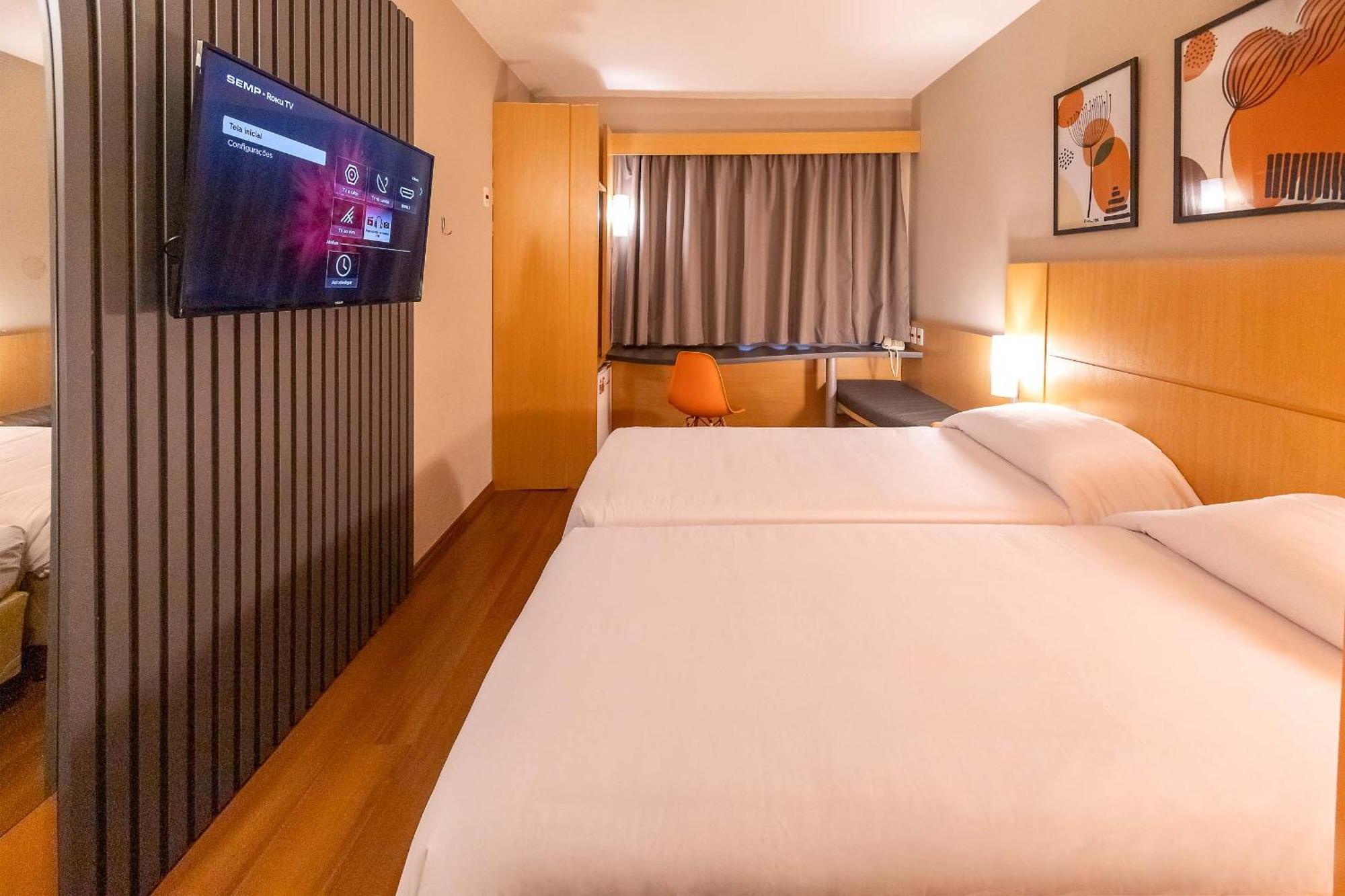 Hus Hotel דוראדוס מראה חיצוני תמונה